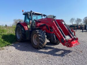 MASSEY FERGUSON 7719S DVT W/LOADER