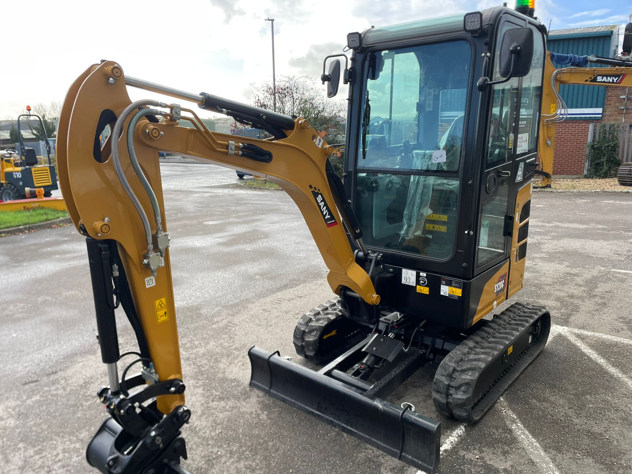 SANY SY20C EXACAVATOR - C&O